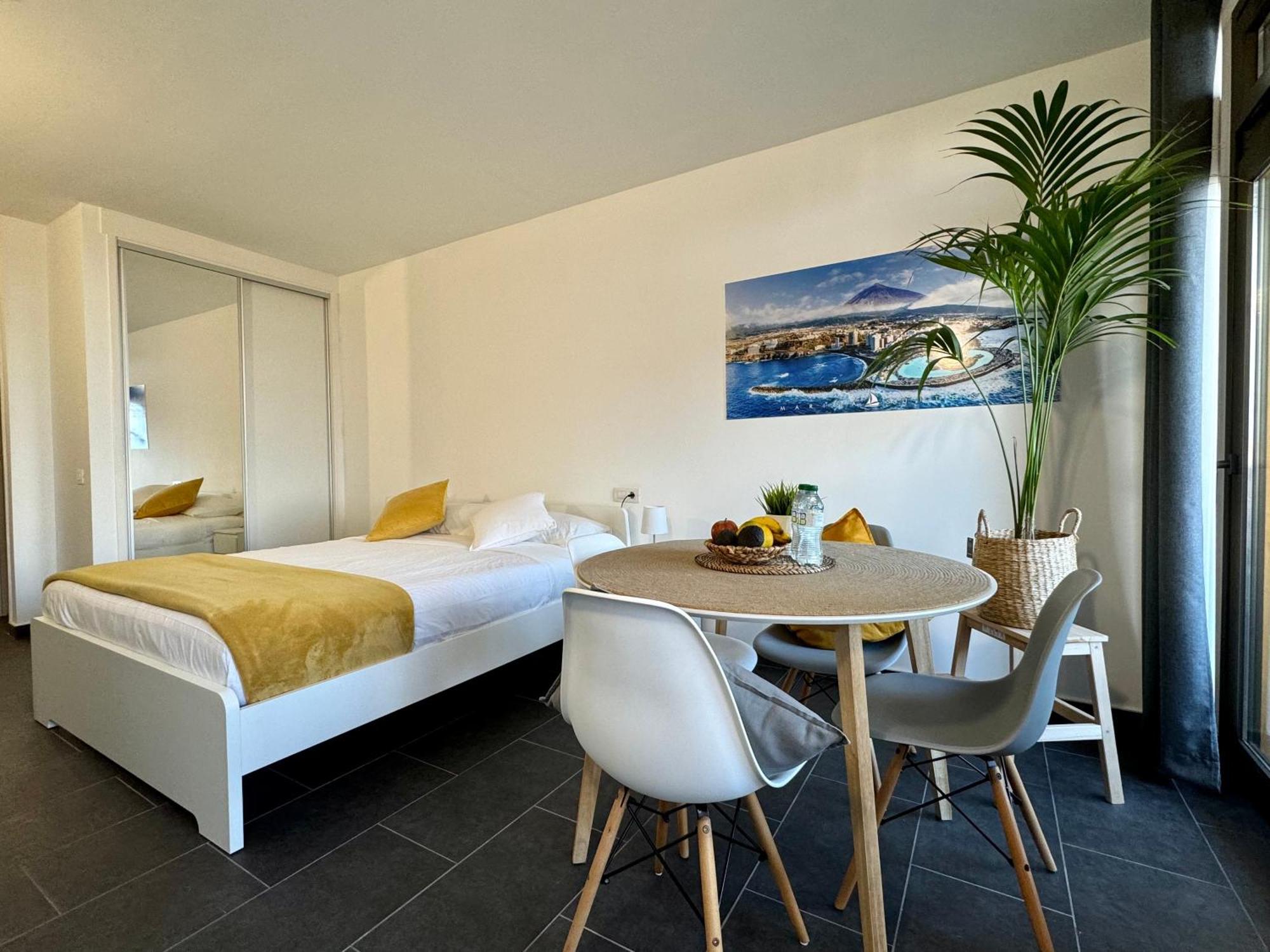 Marina Suites Tenerife Пуэрто-де-ла-Крус Экстерьер фото